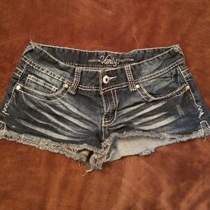 Vanity jean shorts size 29